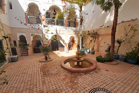 Le Comptoir Immobilier Agence Immobiliere Marrakech Grand Patio Cour Riad Authentique Medina Marrakech 5