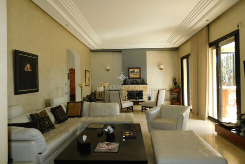 Le Comptoir Immobilier Agence Immobiliere Marrakech Vente Magnifique Villa Moderne Meuble Privative Avec Piscine Prive 1