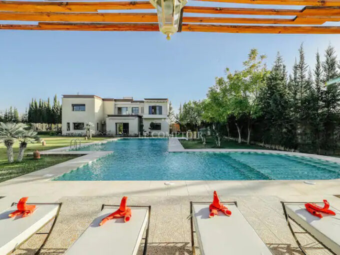Le Comptoir Immobilier Agence Immobiliere Marrakech Magnifique Villa Equipee Meuble Haut Standing Jardin Piscine Luxe 12